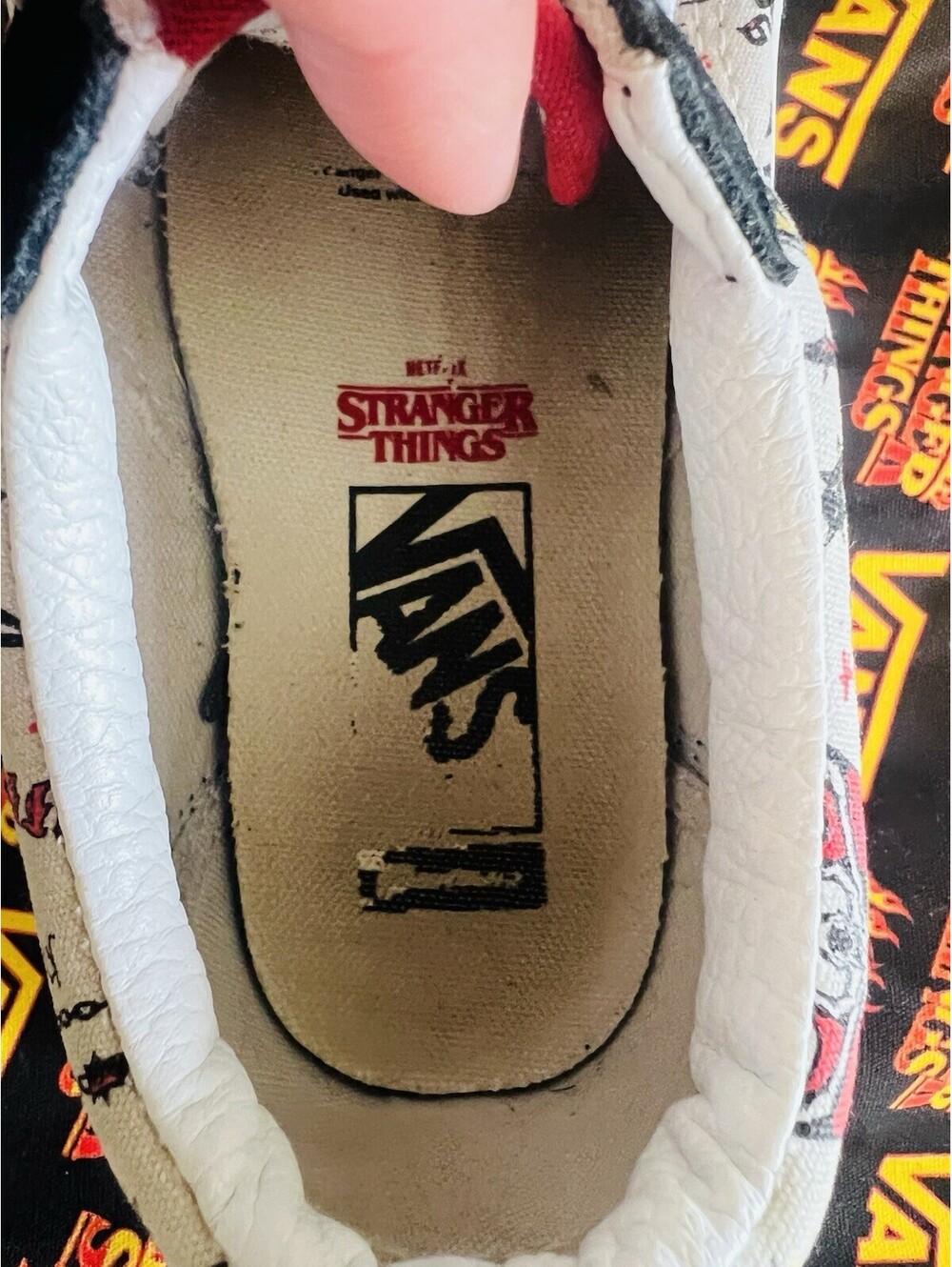VANS Old Skool Stranger Things Collab Canvas Sneakers Black/Red/White Women 8 - Picture 15 of 15
